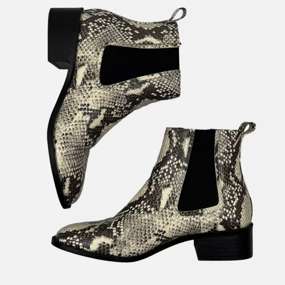 Steve Madden Devan boots